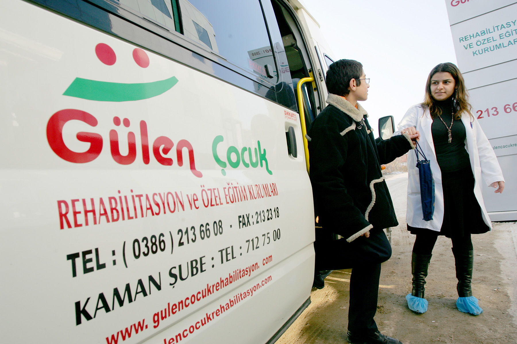 Kurumumuzdan Kareler